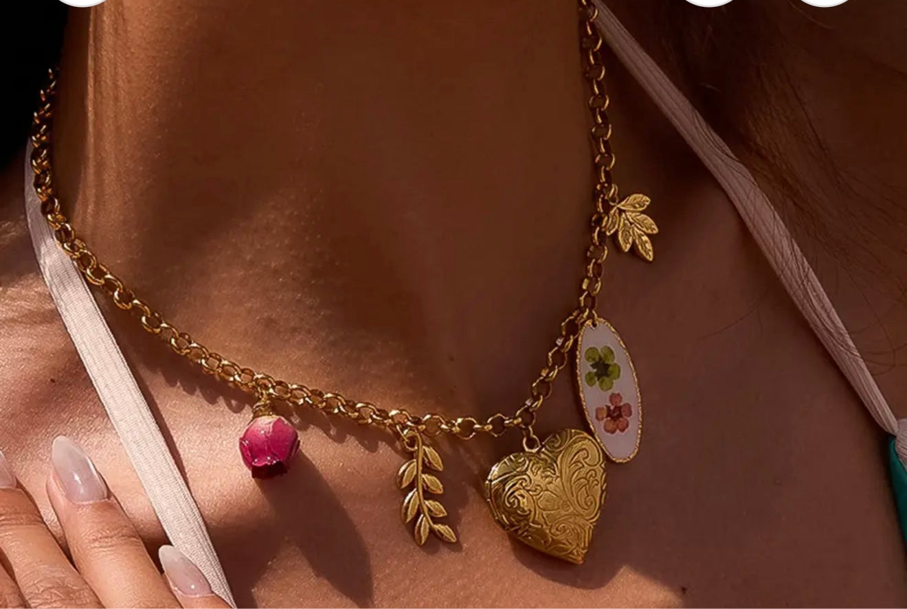 Lantana 18K Gold Vintage Lockez Charm Necklace