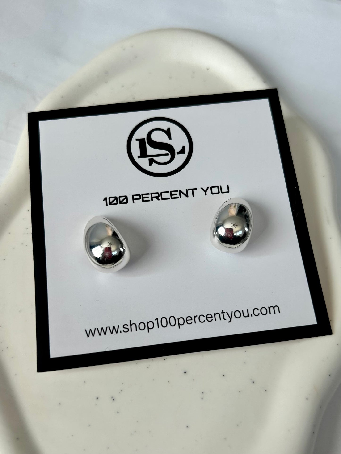 Vintage Dupes Tear Drop Earrings