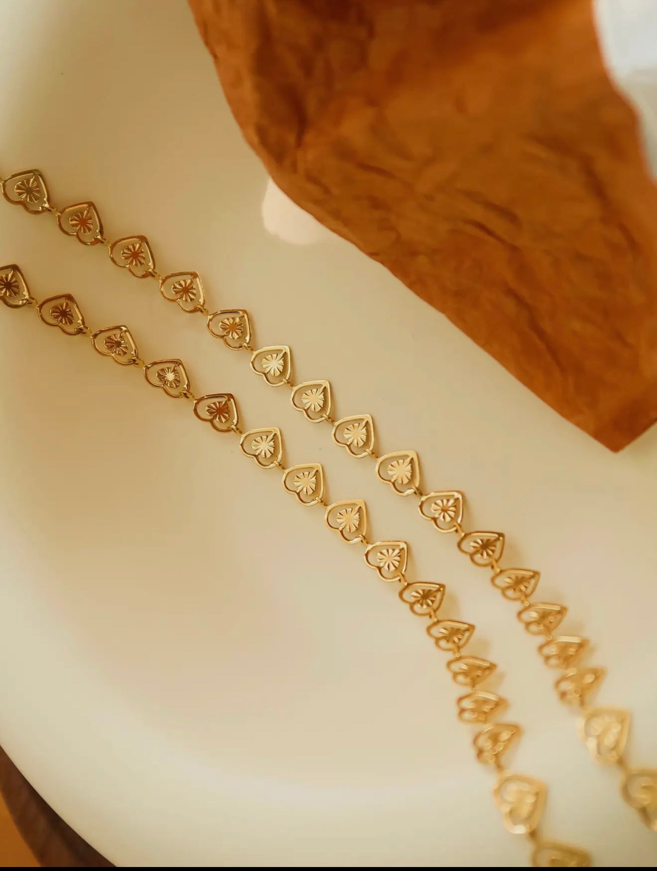 Agatha 18K Dainty Heart Choker