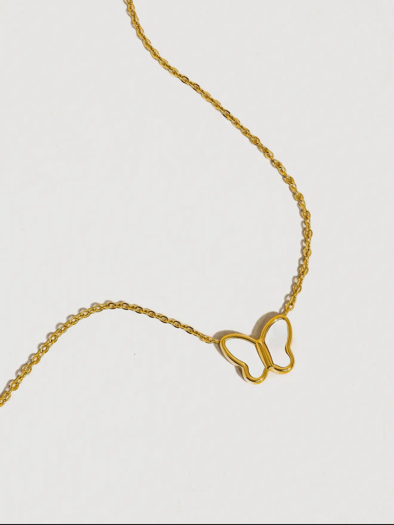 Sandy Petite 18K Gold Shell Butterfly Necklace