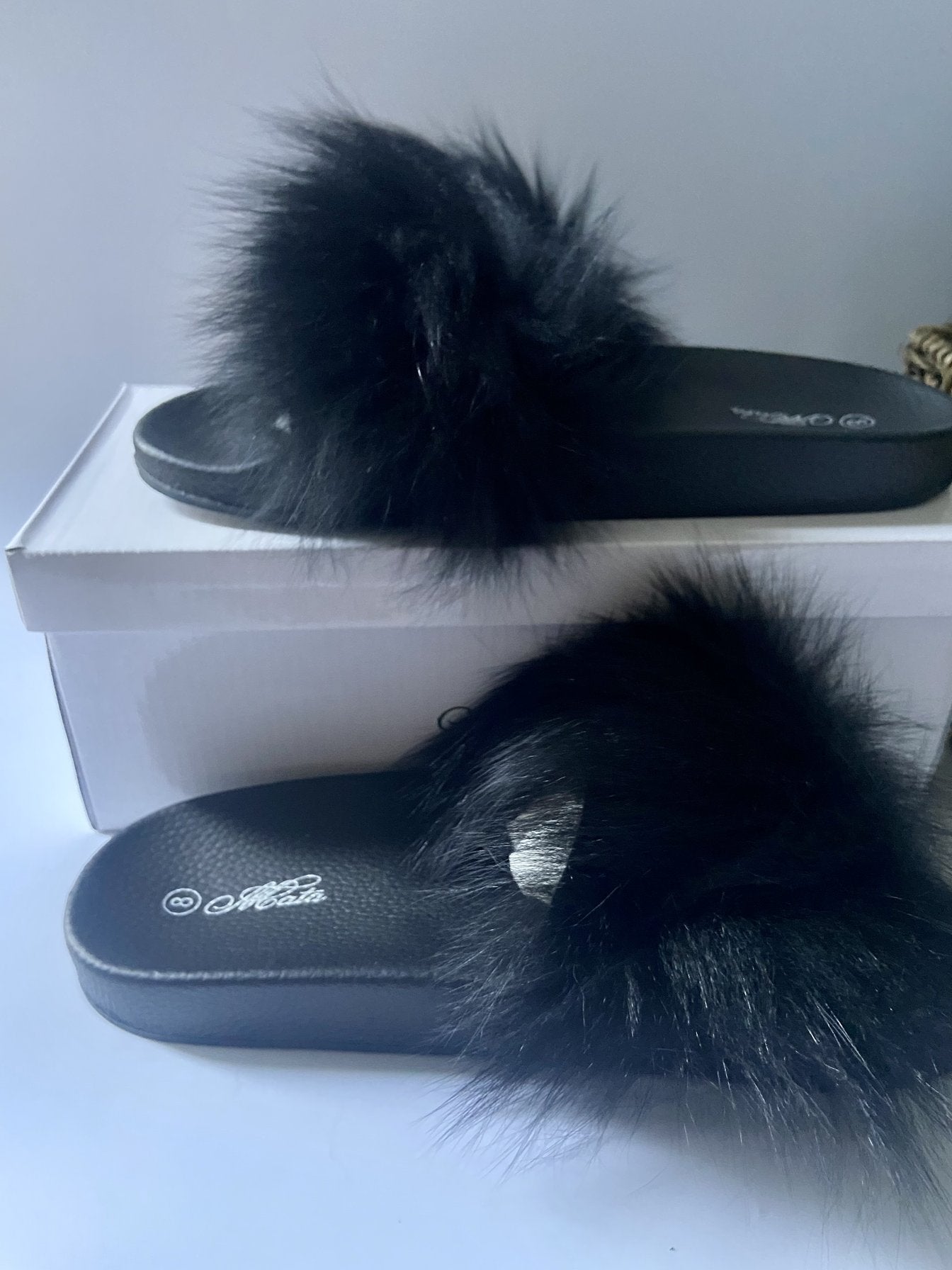 Black Slippers | Mata Furry Band Slipper | LS 100 Percent You – LS 100 Percent You